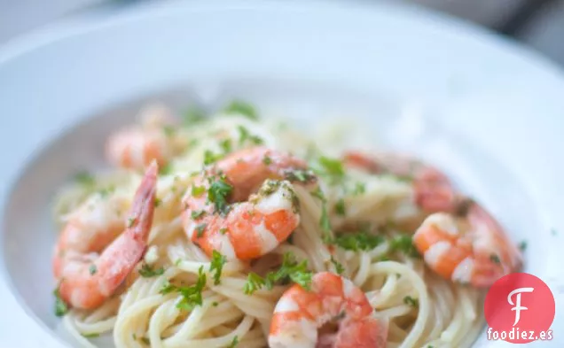 Cena Sencilla De Pasta De Gambas Y Ajo