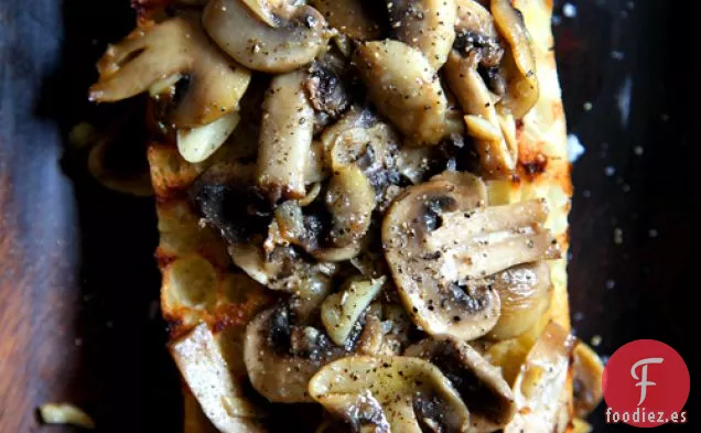 Bruschetta Sencilla de Champiñones con Ajo