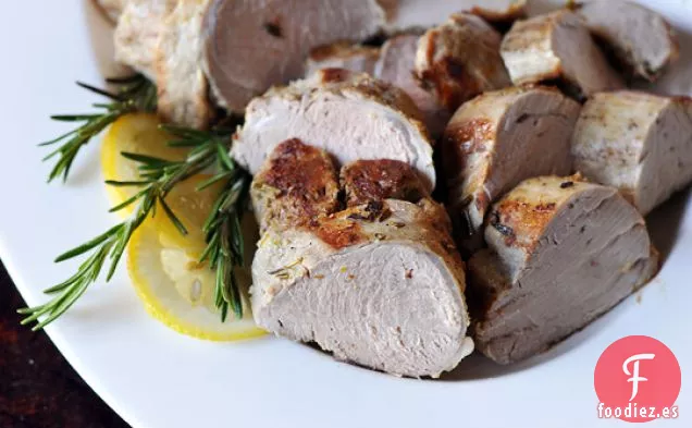 Lomo De Cerdo Asado Con Ajo Y Hierbas