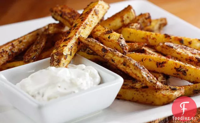 Papas Fritas Sazonadas Al Horno Con Alioli De Ajo