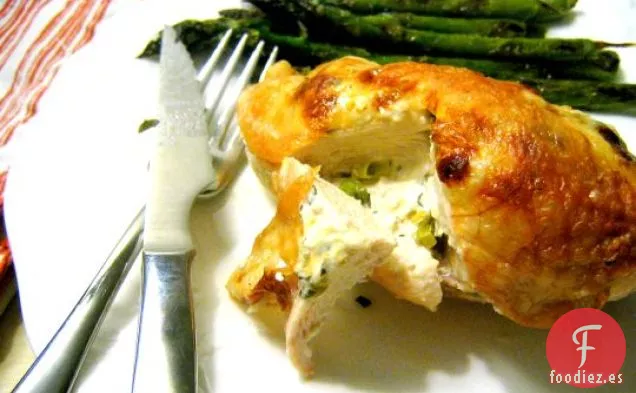 Pechugas De Pollo Asadas Rellenas De Queso De Cabra Y Ajo Fresco