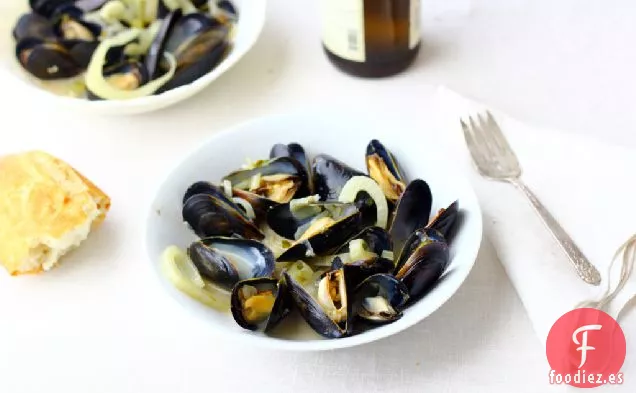 Mejillones E Hinojo En Cerveza