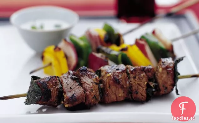 Kebabs turcos con Tahini con Ajo
