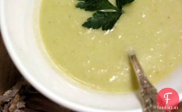 Sopa Cremosa De Puerros Y Yogur