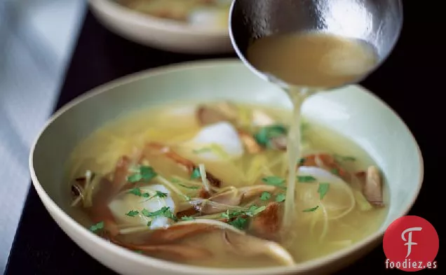 Sopa de Vieira y Champiñones con Jengibre y Puerros