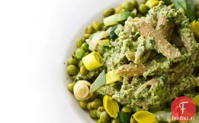 Penne De Pesto De Puerro y Limón Con Guisantes