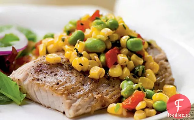 Cauterizada Mahimahi con habas mixtas