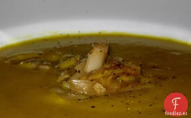 Sopa De Calabaza De Bellota Al Curry Con Leche De Coco Y Estofado De Jengibre