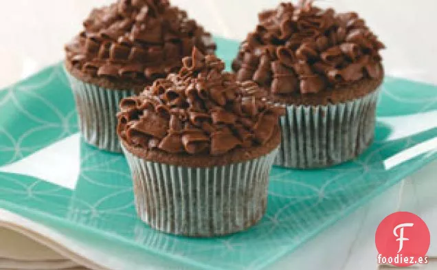 Cupcakes de chocolate con crema agria