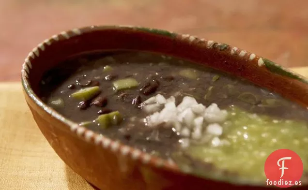 Frijoles Aztecas (Frijoles Negros Con Nopal)