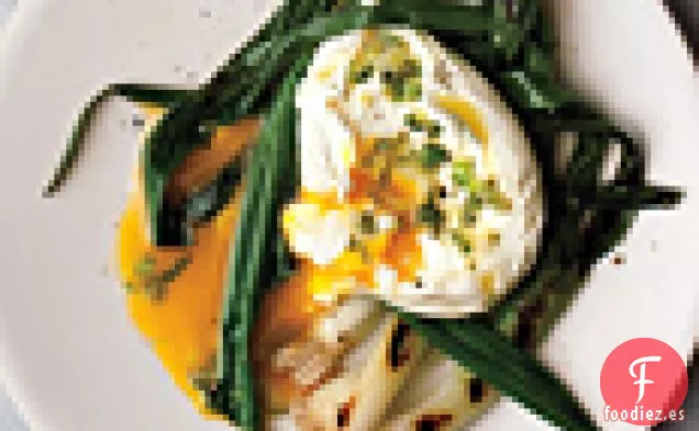 Cebolletas Chamuscadas con Huevos Escalfados