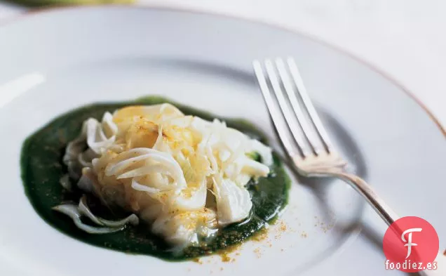 Cebollas Dulces con Curry y Coulis de Perejil