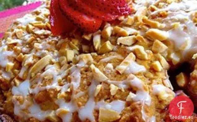 Delicioso pastel de café con fresas y almendras: ¡un capricho sin culpa!