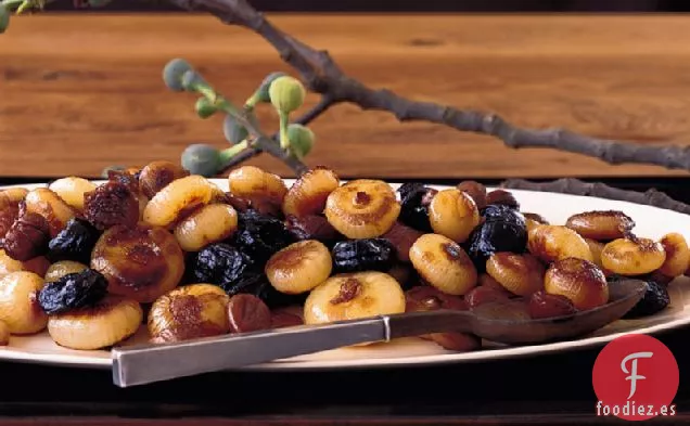 Cebollas Caramelizadas con Castañas y Ciruelas Pasas