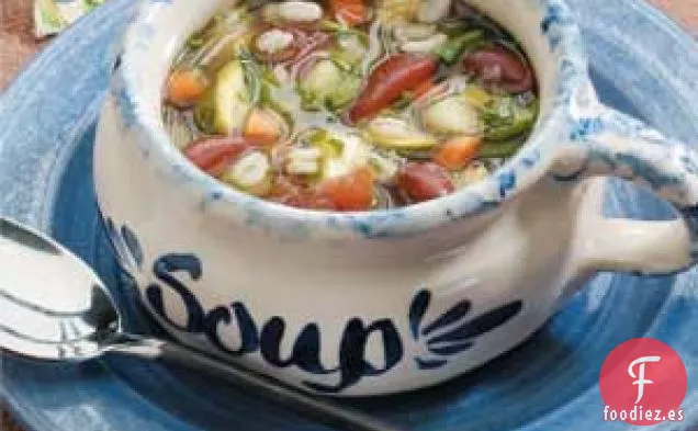 Sopa De Frijoles Y Verduras