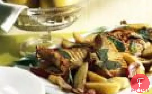 Chuletas De Cerdo A La Parrilla, Peras Asiáticas Y Cebollas Torpedo