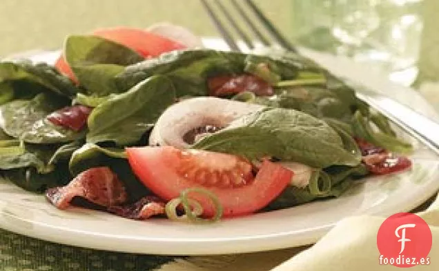 Ensalada picante de espinacas y tocino