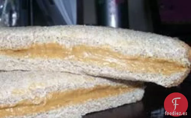 Sándwich de mantequilla de maní y miel