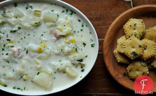 Sopa De Tres Cebollas Con Galletas De Ostras Parsleyed