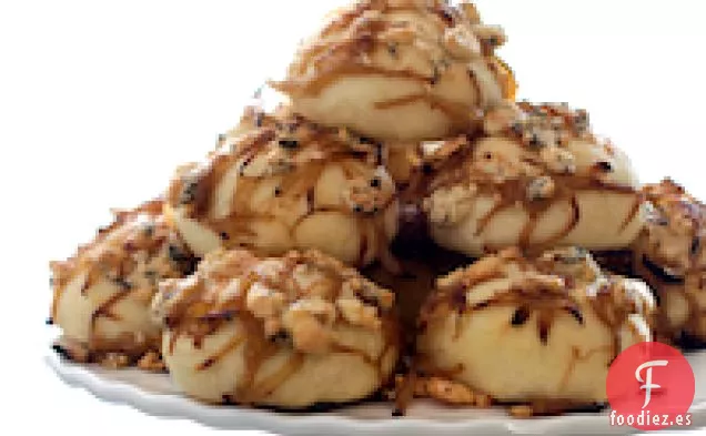 Panecillos De Aceite De Oliva Con Cebolla Caramelizada y Gorgonzola Receta