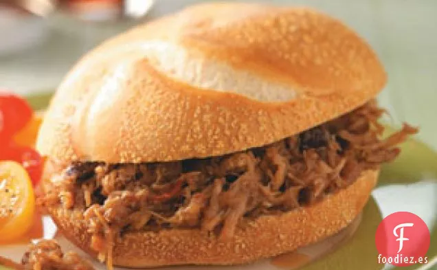 Cerdo desmenuzado con chipotle y granada
