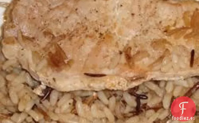 Chuletas De Cerdo Con Sopa De Cebolla