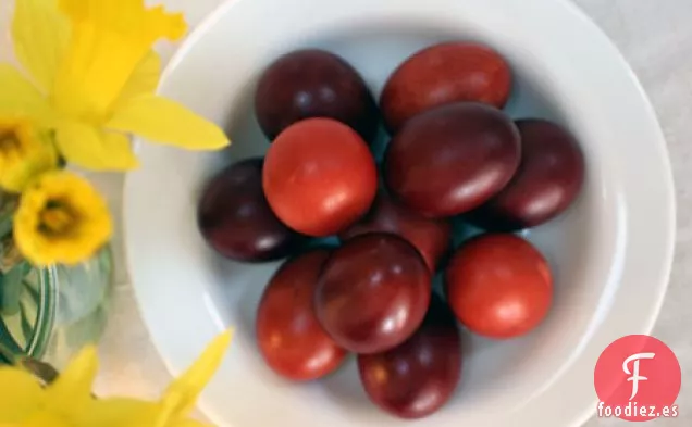 Cómo Hacer Huevos de Pascua con piel de Cebolla