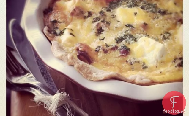 Quiche De Queso Crema, Cebolla Caramelizada Y Tocino