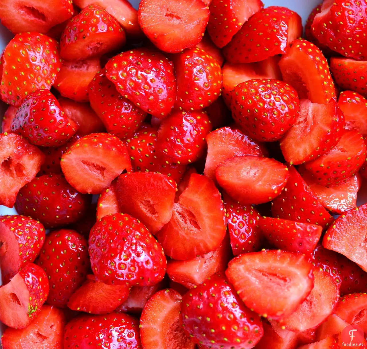 Ensalada de fresas y nueces glaseadas