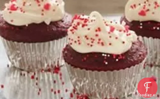 Cupcakes clásicos de terciopelo rojo