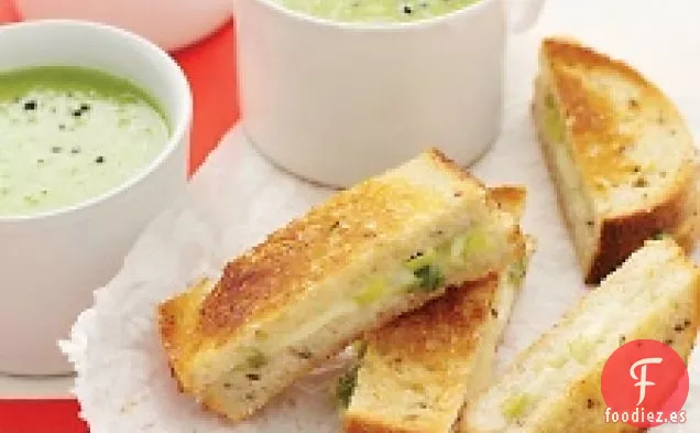 Sopa de guisantes Verdes Con Queso Cheddar-Panini de cebolleta