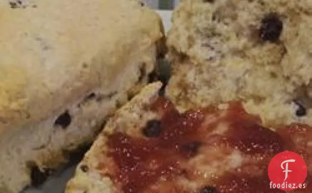 Bollos de avena y grosellas