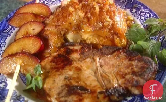 Tostada Francesa Con Croissant Rellena De Duraznos Asados