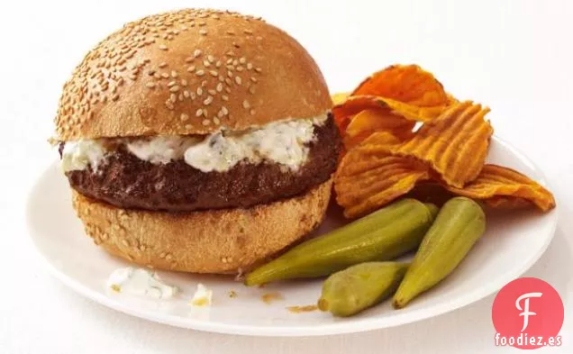Hamburguesas Especiadas Con Yogur De Pepino