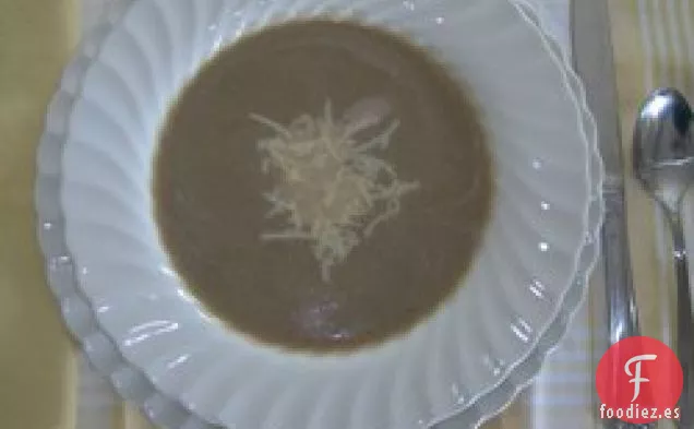Sopa de berenjenas y ajo asado