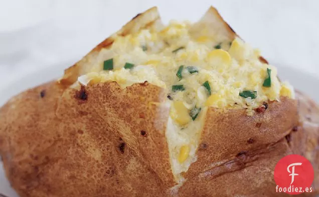 Patatas al Horno con Mantequilla de Chalote y Maíz