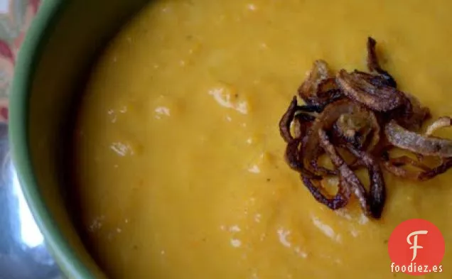 Sopa De Zanahoria Y Manzana Al Curry Con Chalotes Fritos