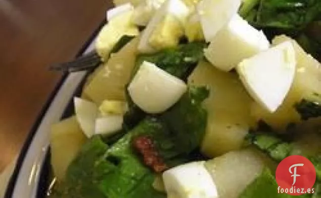 Ensalada De Espinacas Con Aderezo Tibio De Tocino Y Mostaza