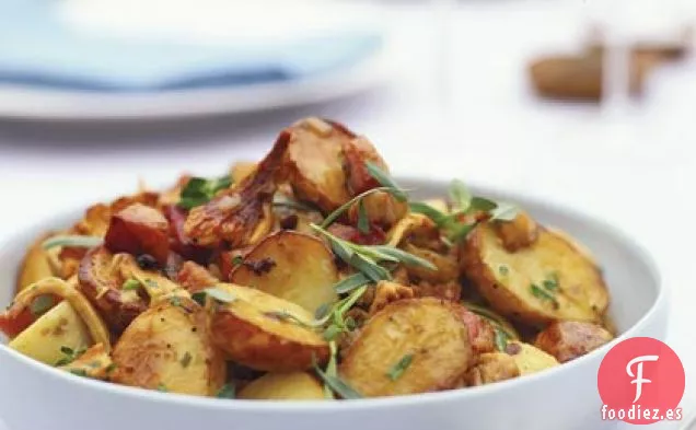 Ensalada de Rebozuelos y Patatas con Panceta, Chalotes y Tomillo