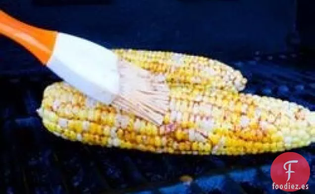 Maíz en mazorca asado con chile y limón