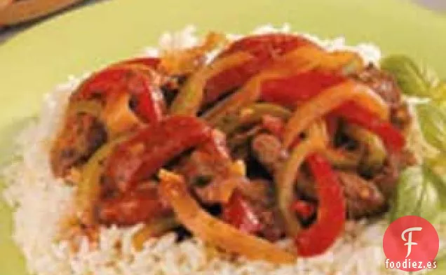 Carne de res con pimientos dulces