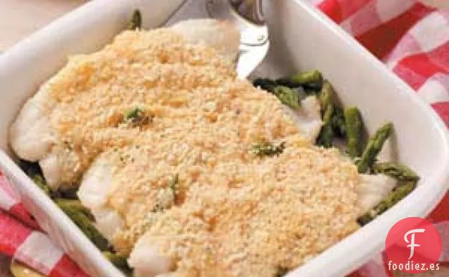 Pescado y espárragos al horno