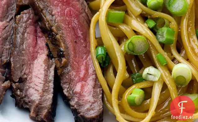Carne Teriyaki Y Fideos De Sésamo