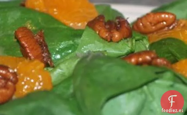 Ensalada de espinacas y mandarinas picantes