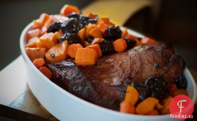 Falda de ternera estofada a la sidra con Tzimmes