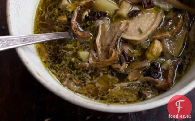 Receta de Sopa de Champiñones Porcini