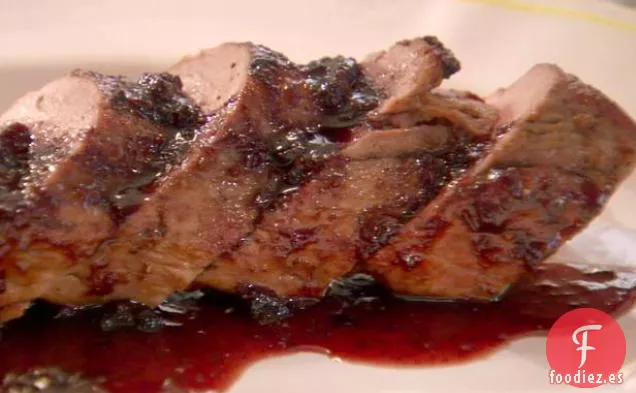 Solomillo de cerdo con arándanos picantes