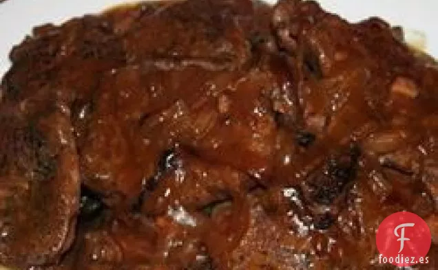 Deliciosos filetes de pollo fritos con salsa