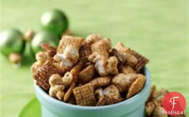 Mezcla Chex® con crujiente de galleta y caramelo