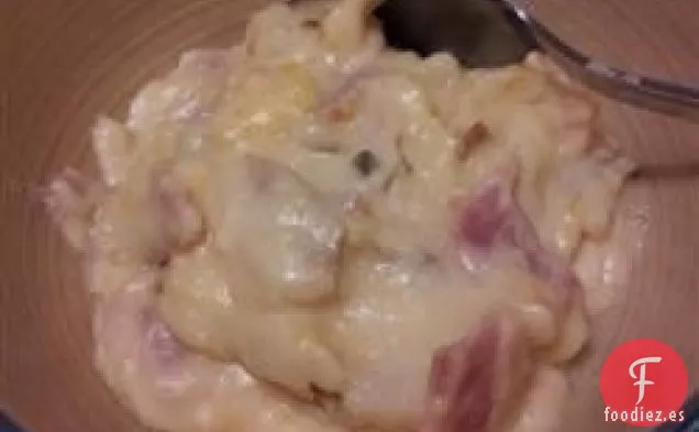 Cena de papas con jamón y queso
